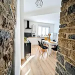 Complet Centre Jusqu'à 6 Couchages * Dijon