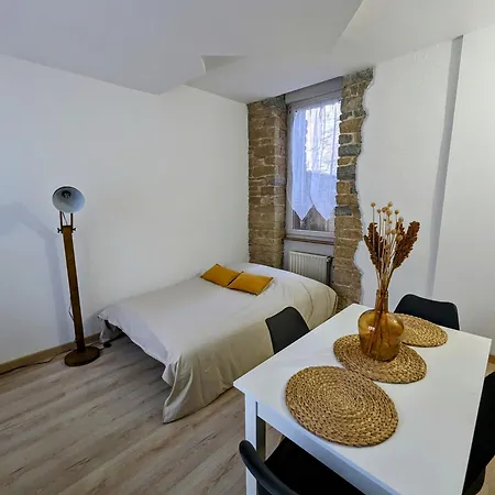 Complet Centre Jusqu'a 6 Couchages Dijon