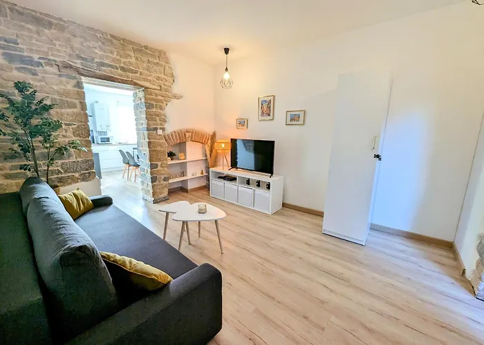 Complet Centre Jusqu'a 6 Couchages * Ντιζόν